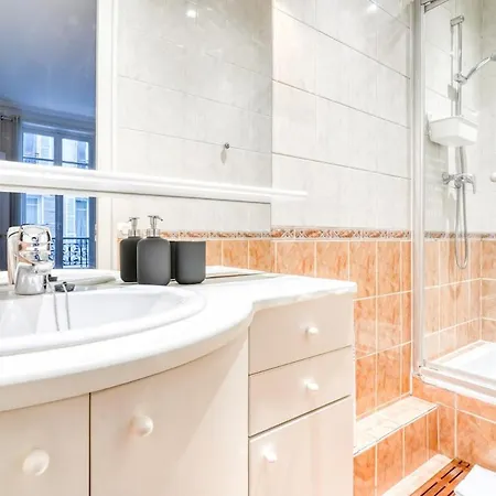 4p Ternes - Arc De Triomphe